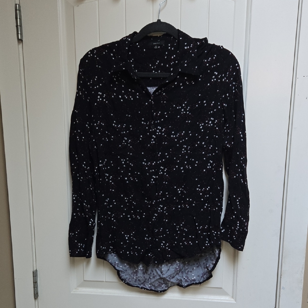 Aritzia Talula Black Stars Speckle Button-Down Shirt - Women Size M